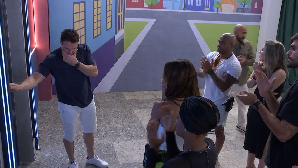 BBB 23: Brothers se despedem de Cristian &mdash; Foto: Globo