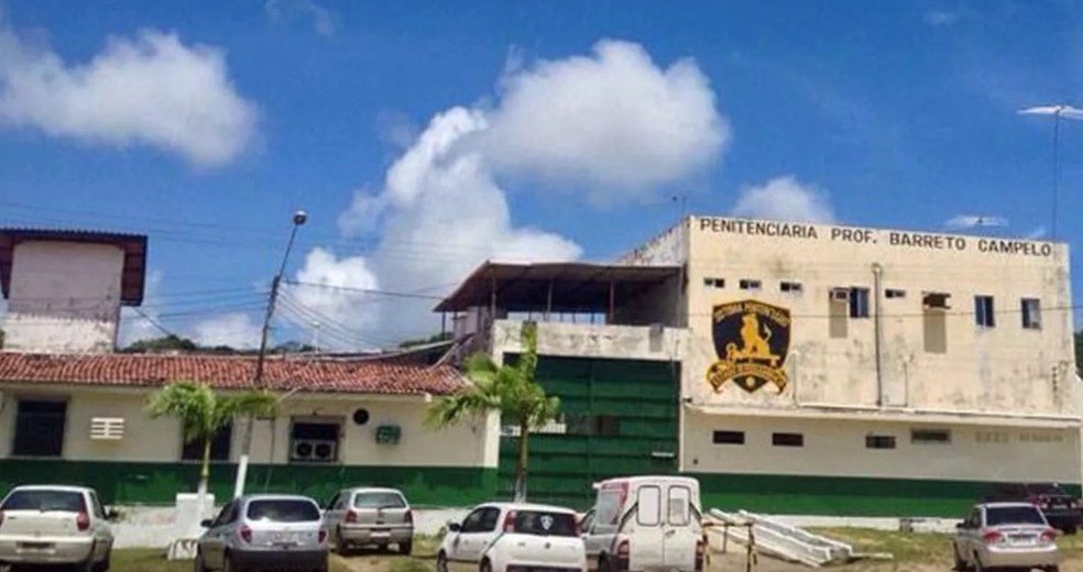 Morte de preso ocorreu na Penitenciária Professor Barreto Campelo, em Itamaracá, no Grande Recife — Foto: Reprodução/TV Globo 