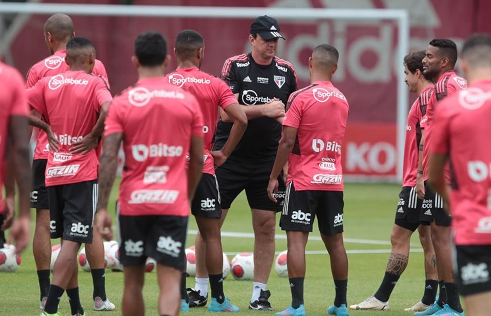 Rogério Ceni em treino do São Paulo — Foto: Rubens Chiri/saopaulofc