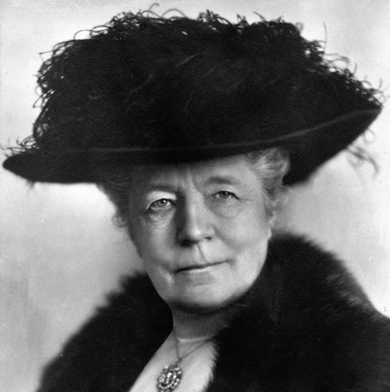 A sueca Selma Lagerlöf, em 1909, foi a primeira a ser laureada — Foto: Reprodução