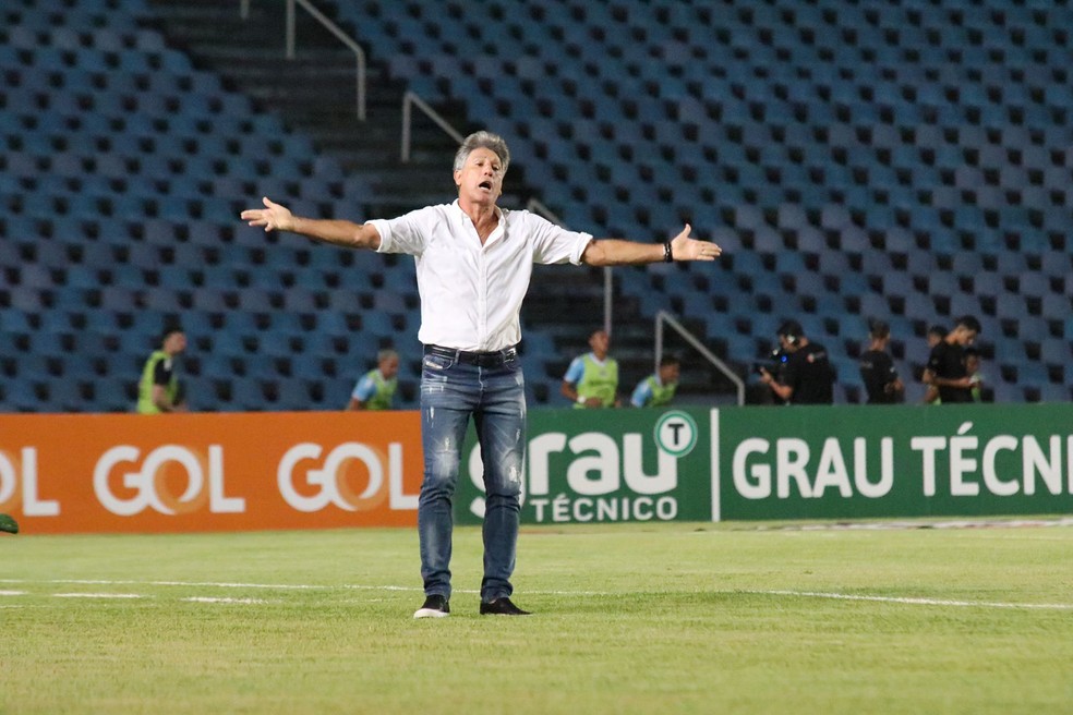 Renato Gaúcho em Sampaio Corrêa x Grêmio — Foto: Ronald Felipe / SCFC