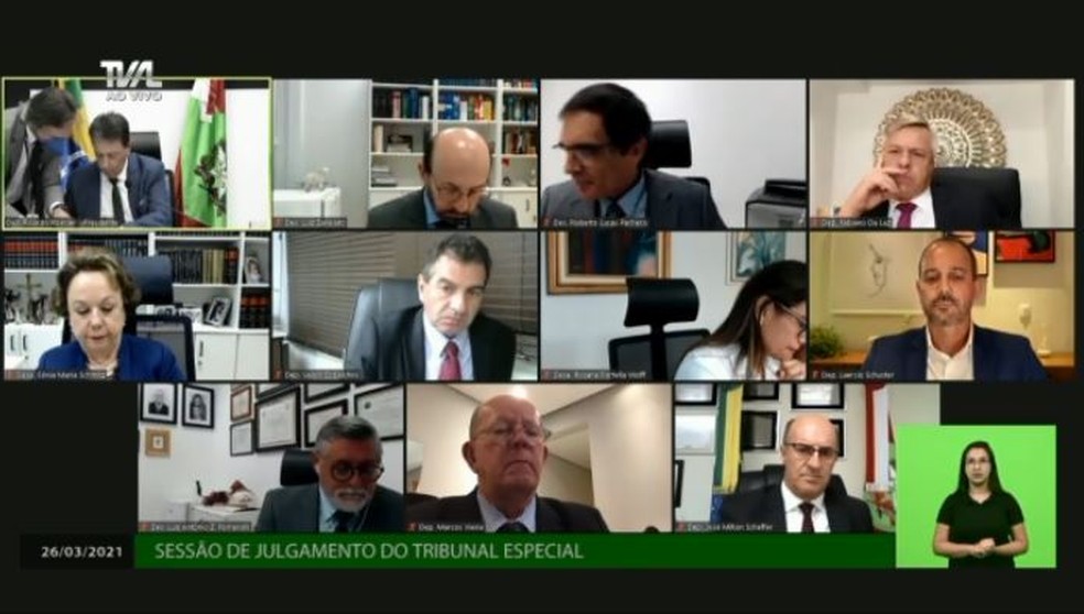 Denúncia contra governador de SC foi aceitar com seis votos a quatro em 26 de março — Foto: Alesc/Reprodução 