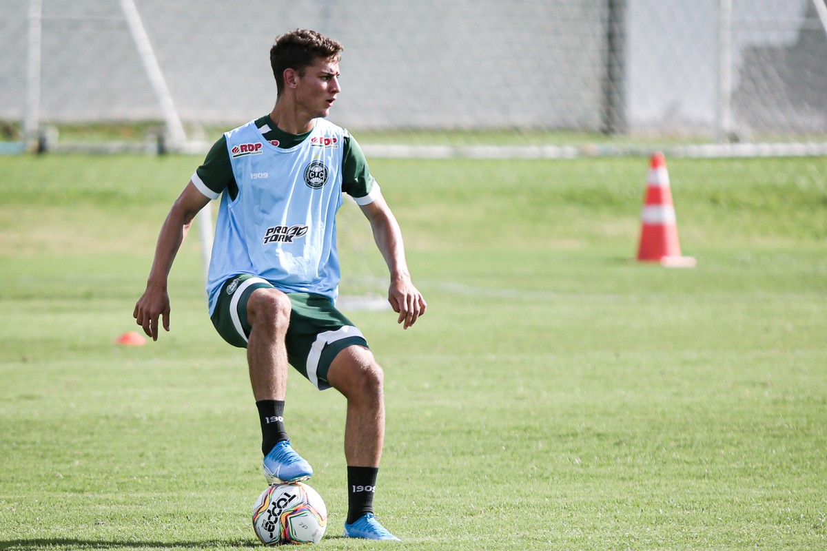 Natanael estreia pelo Coritiba e aumenta concorrência na ...