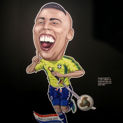 [COPA 2014] Pintura na Copa: exposição no Rio reúne caricaturas de craques do Brasil