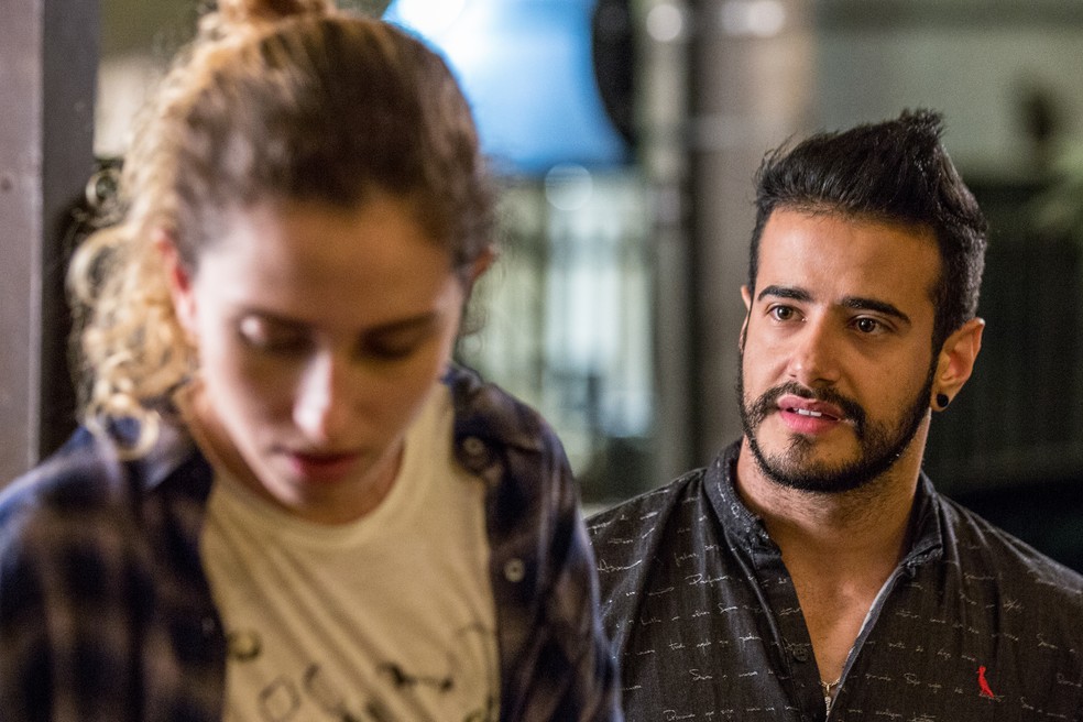 Carol Duarte e Tarso Brant em ‘A Força do Querer’ — Foto: Globo/Fabio Rocha