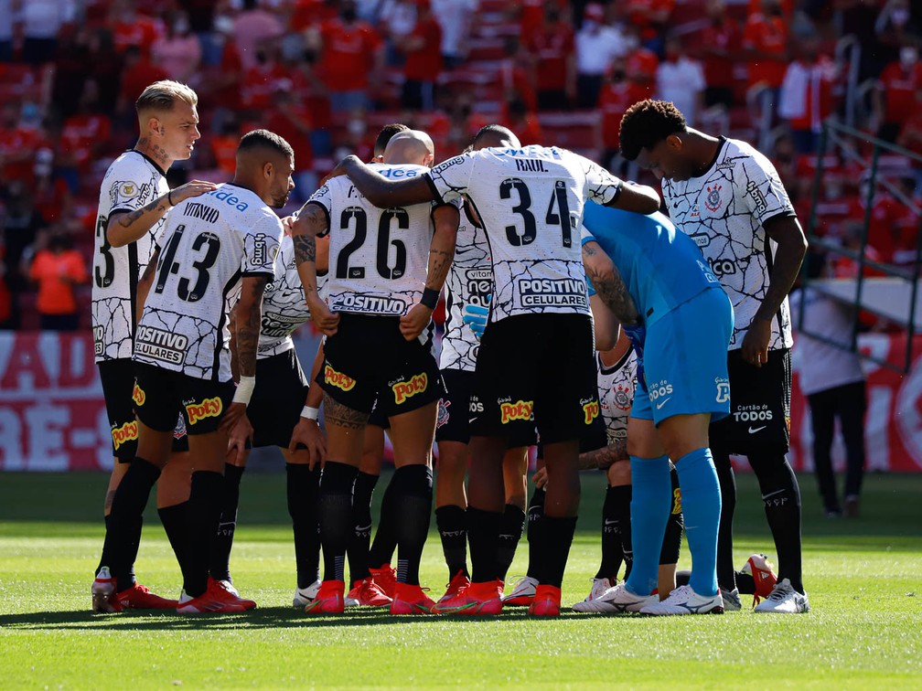 Dê nota aos jogadores de Internacional x Corinthians hoje
