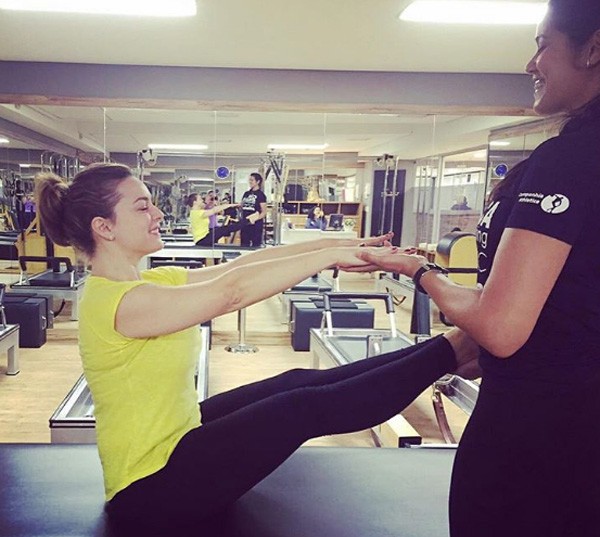 Regiane durante uma aula de pilates (Foto: Reprodução/Instagram)