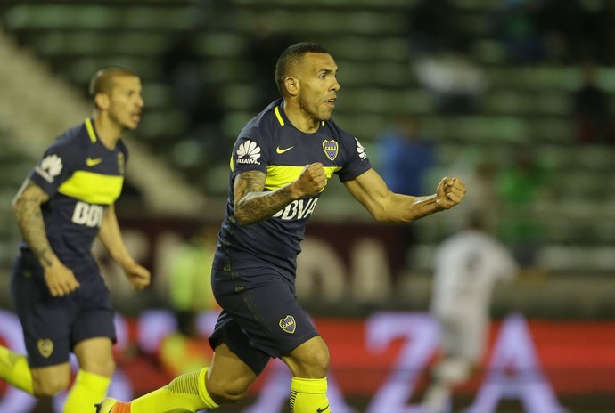 Tevez comemora gol do Boca Juniors (Foto: Reprodução de Twitter)