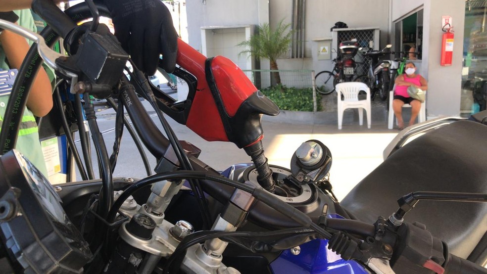 Veja o valor do combustível na capita — Foto: Geraldo Jerônimo/Inter TV Cabugi