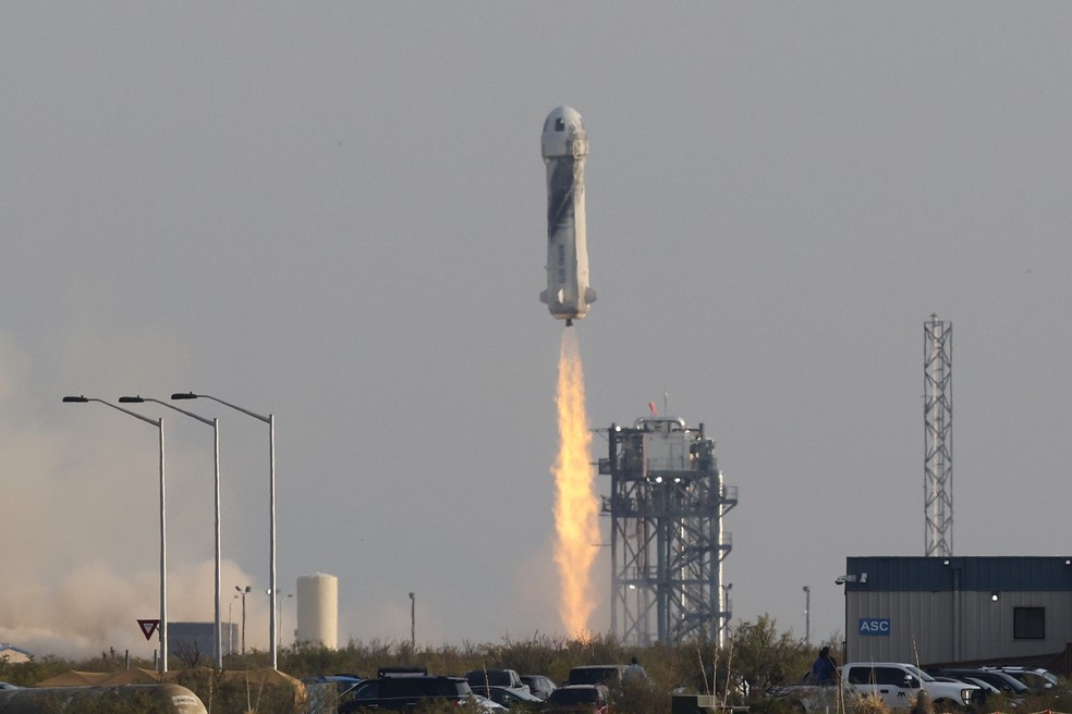 Decolagem do foguete New Shepard da Blue Origin em 20 de julho de 2020. — Foto: Reuters