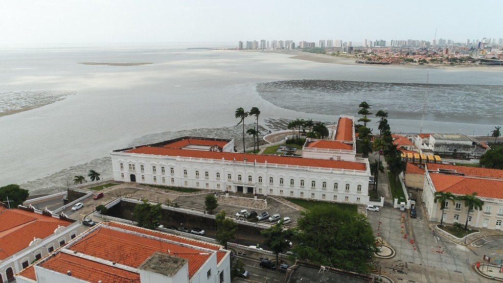 Praça Dom Pedro II, local onde aconteceu a fundação de São Luís, em 1612. (Foto: Paulo Soares/O Estado)