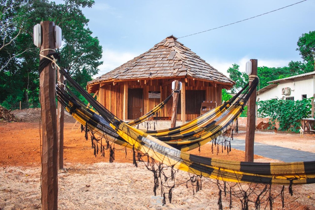 Prédio foi construído pelos próprios índios da região — Foto: Davison Rafael