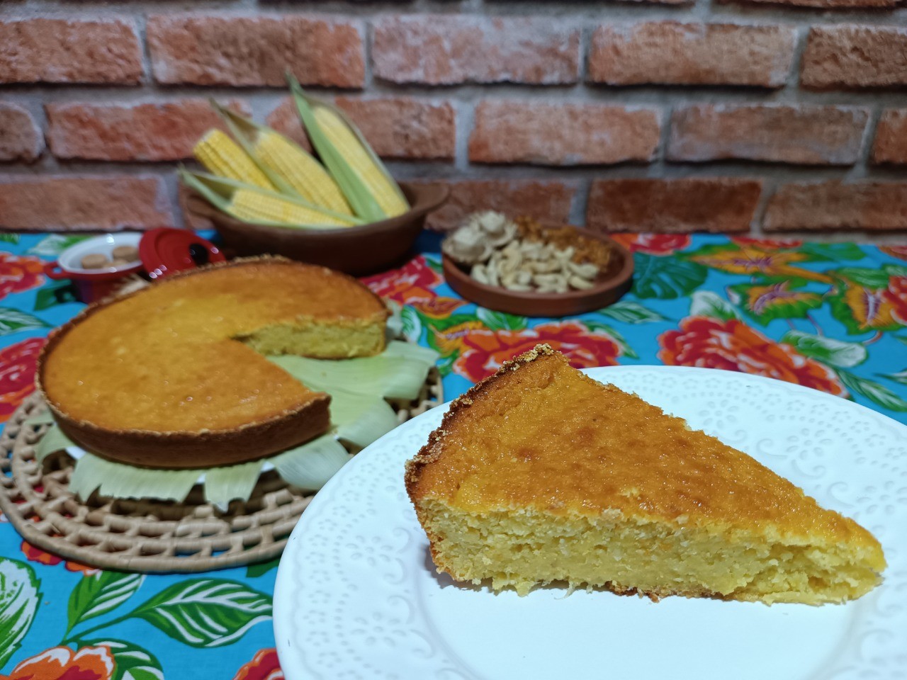 Aprenda uma receita prática de bolo de milho com coco