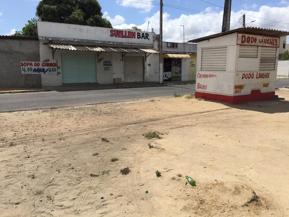Homem foi morto apÃ³s uma discussÃ£o em um bar em Parnamirim â€” Foto: Rafael Lopes/Inter TV Cabugi