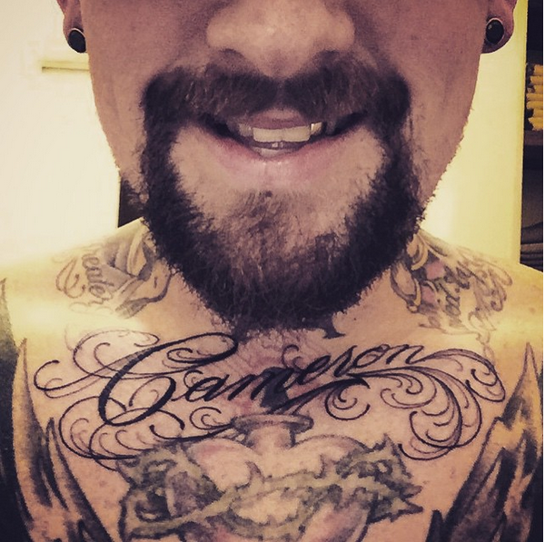 A tatuagem do músico Benji Madden em homenagem à esposa, a atriz Cameron Diaz (Foto: Instagram)