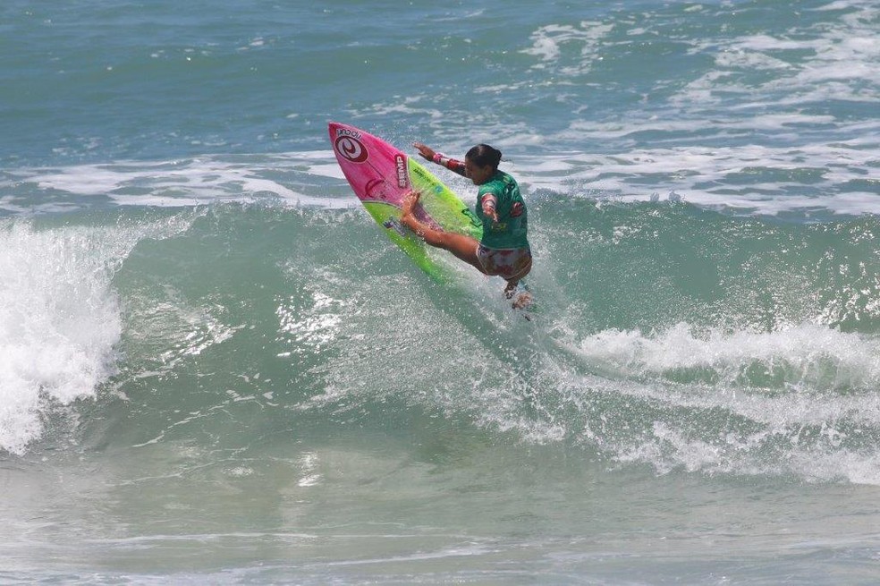 Sophia Medina chegou à final do CBSurf Pro, em Ubatuba, e terminou em quarto lugar — Foto: Daniel Smorigo
