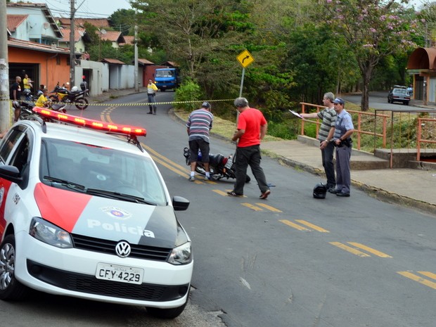 Acidente entre motos com morte em Piracicaba (Foto: Alessandro Meirelles/G1)