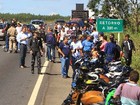 Ação da polícia rodoviária combate a prática de 'racha' na BR-060, em Goiás