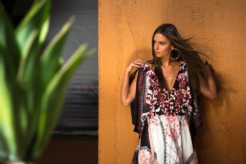 A modelo Fernanda Liz estrela o verão 2018 da Dimy, na coleção inspirada no Marrocos. A fotografia é de Nicole Heiniger, com styling de Flávia Laffer