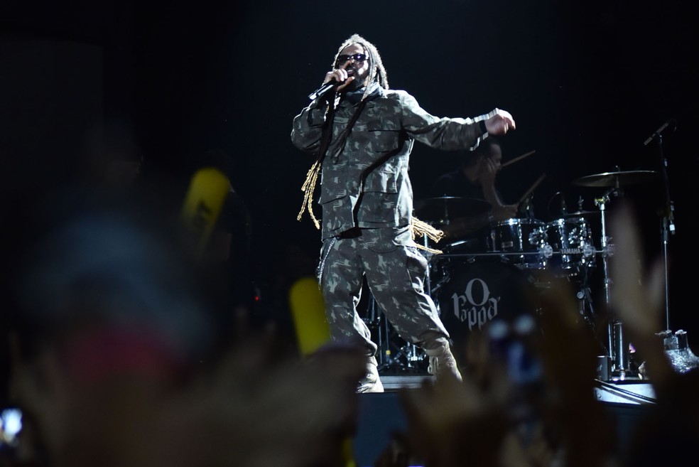 Antes de subir ao palco, Falcão anunciou carreira solo (Foto: Max Haack​/Ag Haack)