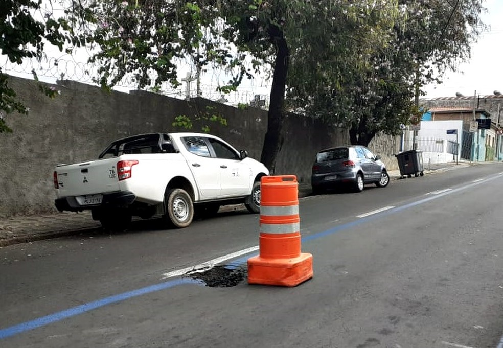 Manuten&ccedil;&atilde;o de esgoto interdita trecho da Hermelino Matarazzo em Sorocaba &mdash; Foto: Divulga&ccedil;&atilde;o/Prefeitura de Sorocaba