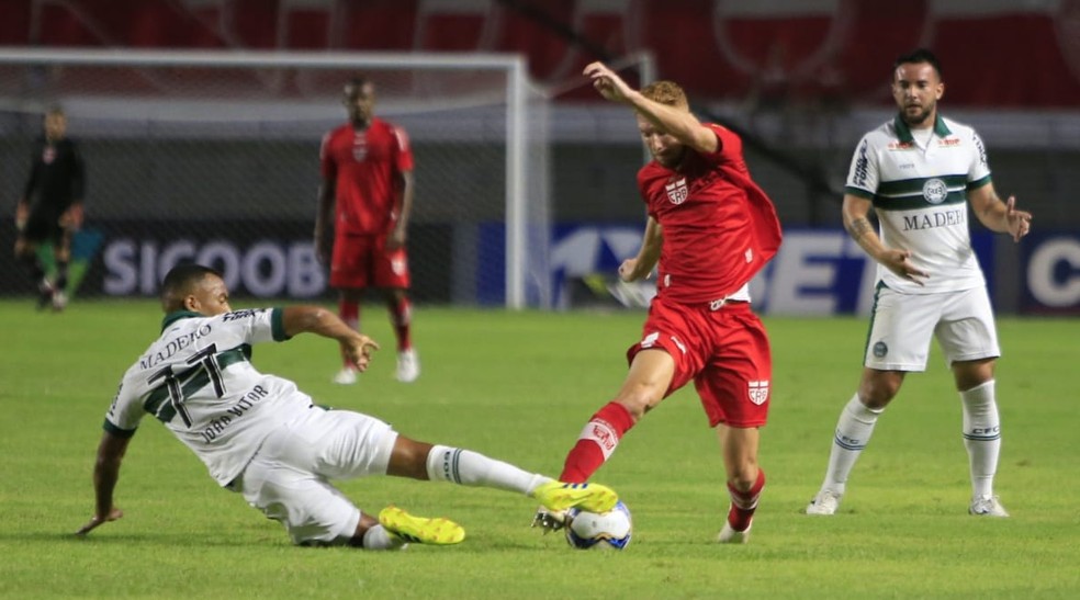 Em Maceió, o CRB venceu o Coritiba por 1 a 0 — Foto: Ailton Cruz / Gazeta de Alagoas