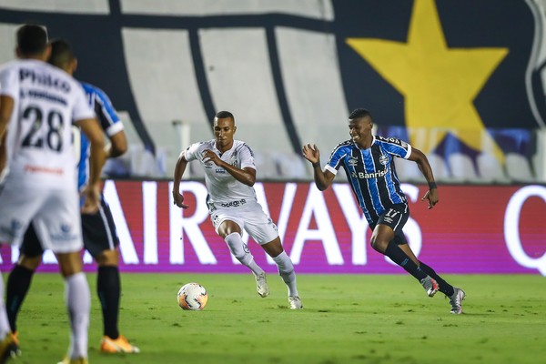 Grêmio desiste de contratar Orejuela, mas jogador mantém tratamento de lesão no clube