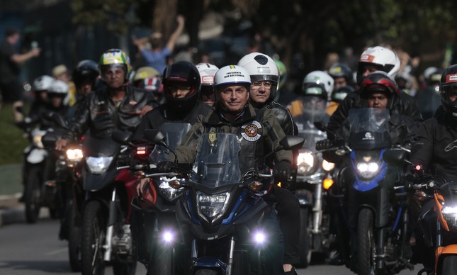 Bolsonaro em motociata em São Paulo
