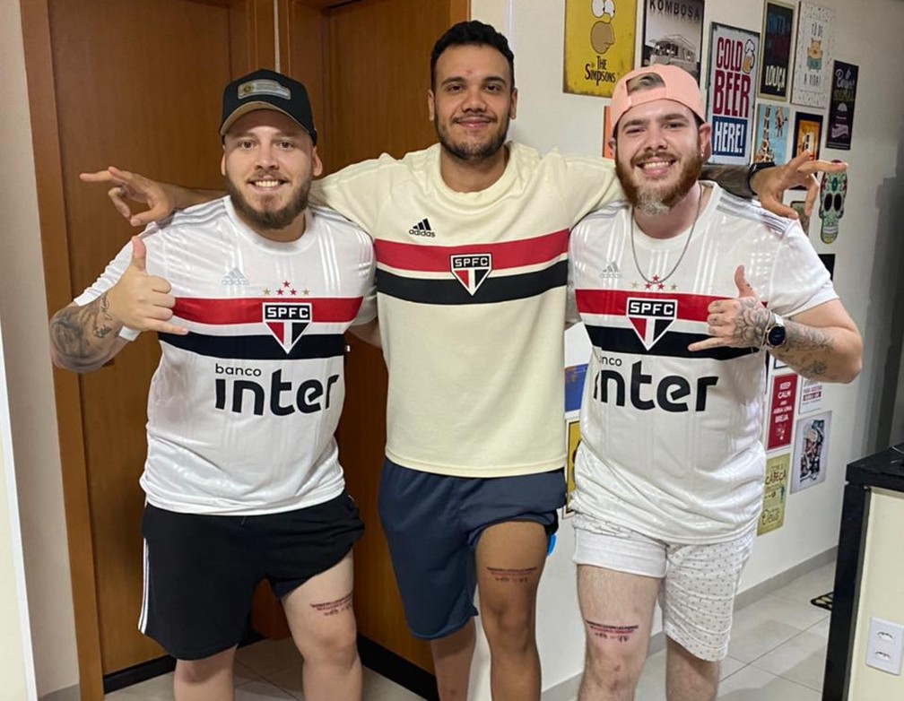 Amigos Torcedores Do Sao Paulo Tatuam Frase De Crespo Apos Promessa Por Titulo Do Paulistao Futebol Ge