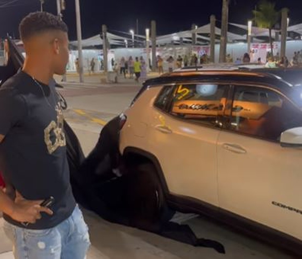 Hércules ganha carro de luxo de presente após renovar contrato — Foto: Reprodução/Instagram