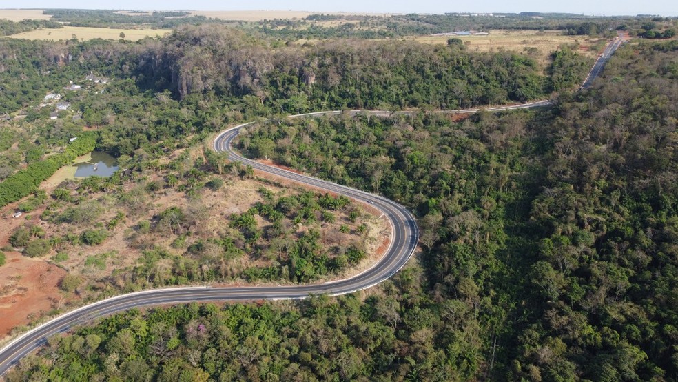 Carros de passeio vão pagar R$ 9,60 de pedágio — Foto: Reprodução/Via Brasil