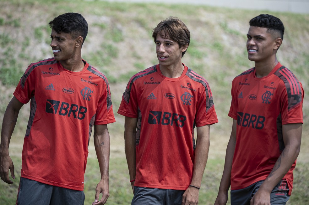Gabriel Barros, Werton, Mateus Lima Flamengo — Foto: Alexandre Vidal / Flamengo
