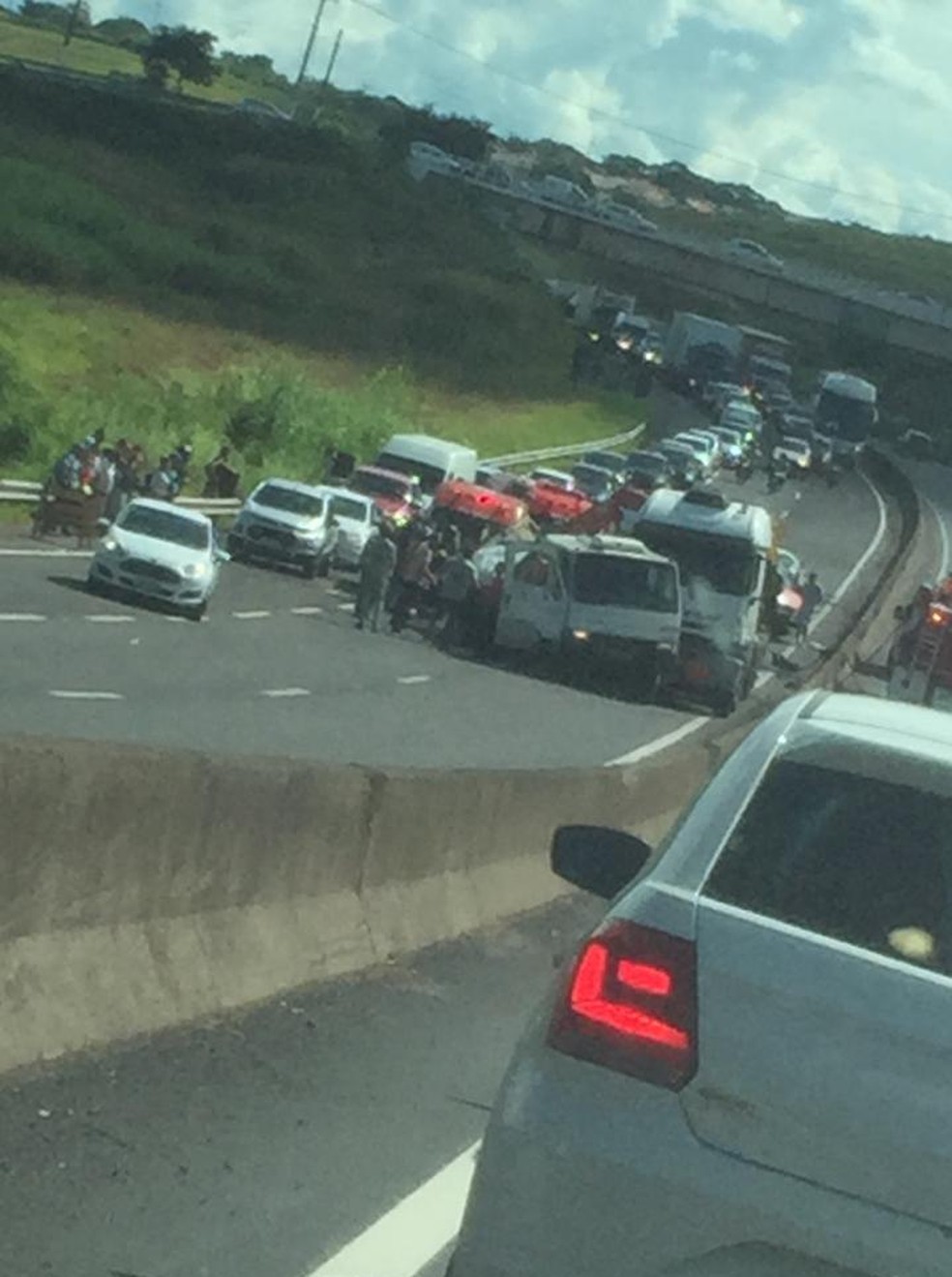 Acidente causou congestionamento em Marília — Foto: Ana Levorato/TV TEM