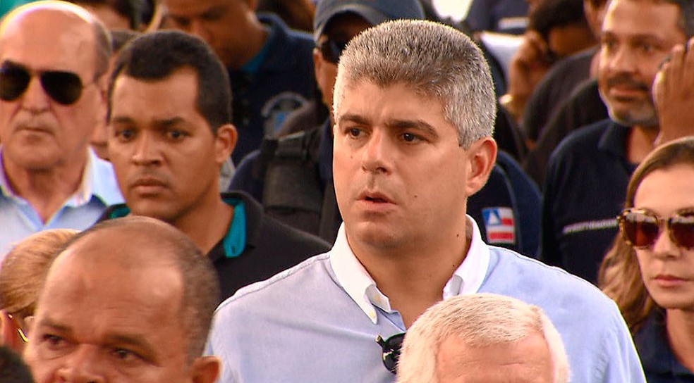 Secretário de Segurança Pública, Maurício Barbosa, participou da cerimônia na tarde deste sábado (Foto: Reprodução/TV Bahia)