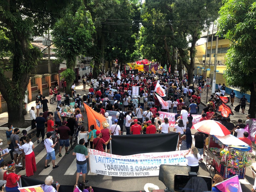 Belém, 7 de setembro de 2021: Grito dos Excluídos percorre Avenida Nazaré, uma das principais na capital paraense  — Foto: Fábia Sepêda/TV Liberal 