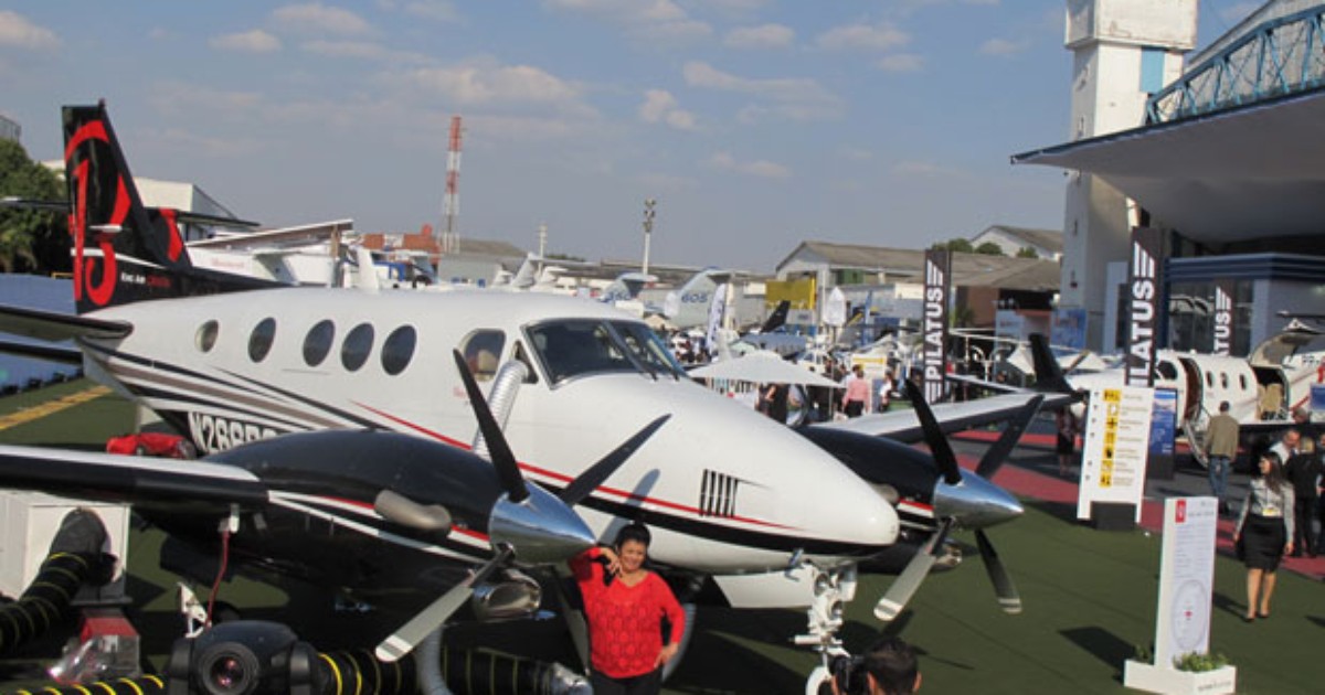 G1 Feira em SP exibe 70 avi es e helic pteros executivos