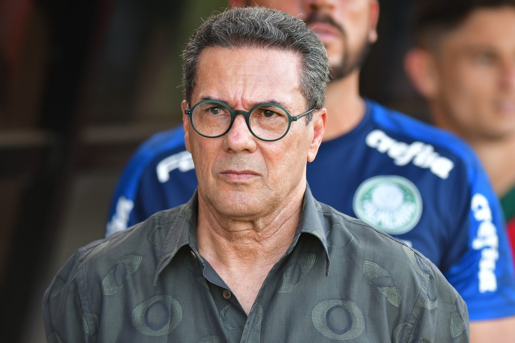 Luxemburgo ainda tenta resolver problemas do Palmeiras — Foto: Eduardo Carmim/Estadão Conteúdo