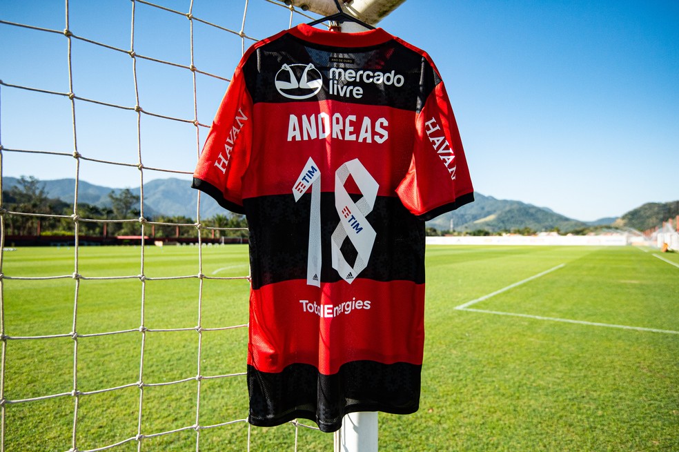 Andreas Pereira vestirá a camisa 18 — Foto: Alexandre Vidal / Flamengo
