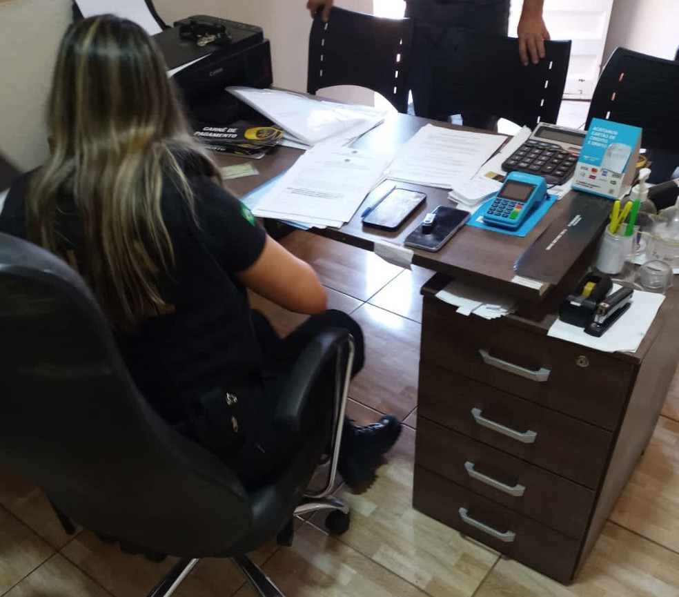 Polícia Federal deflagrou a operação Quimera Cariri, que cumpre mandados de busca e apreensão contra suspeitos de tráfico de drogas e lavagem de dinheiro em Caririaçu, no Sul do Ceará. — Foto: Polícia Federal/ Divulgação