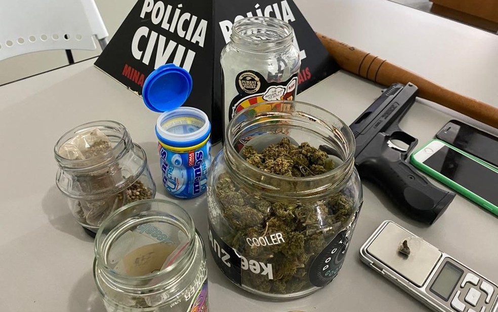 Operação prende seis pessoas por suspeita de envolvimento no tráfico de drogas em Itajubá e interior de SP — Foto: Polícia Civil