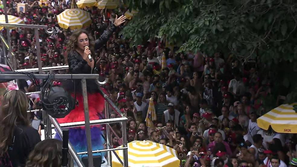 Daniela Mercury canta na Rua da ConsolaÃ§Ã£o â Foto: GloboNews/ReproduÃ§Ã£o