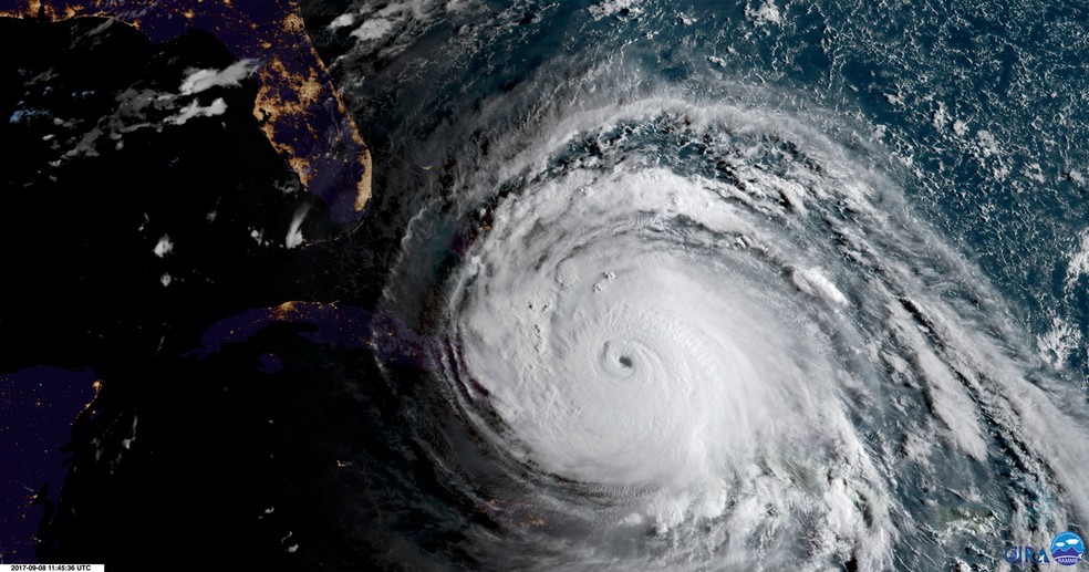 Imagem do satélite GOES-16, tomada na sexta-feira (8), mostra o avanço de Irma. (Foto: NOAA vía AP)