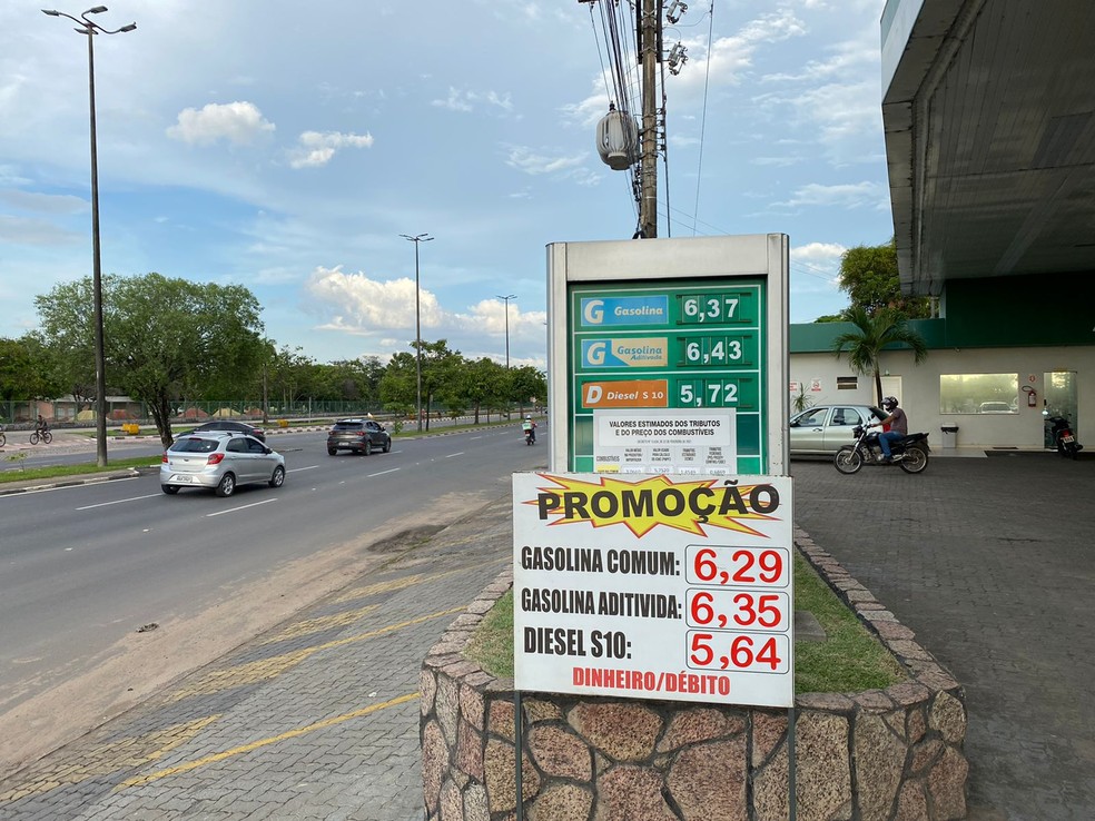 Posto localizado na avenida Brigadeiro Eduardo Gomes — Foto: Caíque Rodrigues/g1 RR