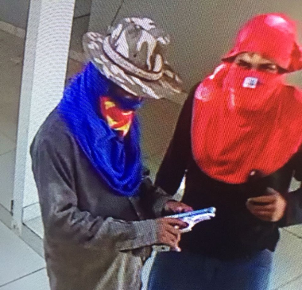 José Márcio Brito dos Anjos usava uma camiseta do Superman para cobrir parte do rosto durante o assalto (Foto: Polícia Civil de MT/Assessoria)