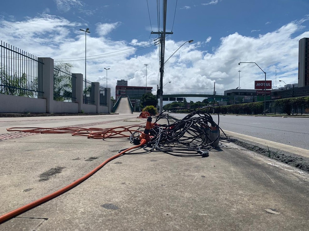 Pesquisa não prejudicou o trânsito na avenida Fernandes Lima, em Maceió, neste domingo — Foto: Ricardo Amaral/TV Gazeta