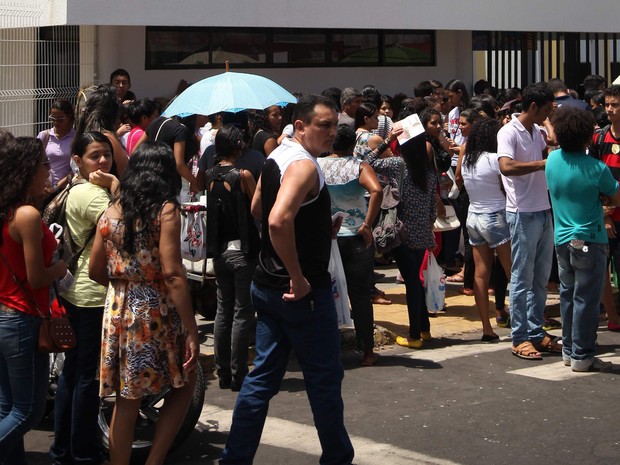 324.125 mil inscritos fazem o exame no Maranhão ´neste sábado e domingo (Foto: Flora Dolores/O Estado)