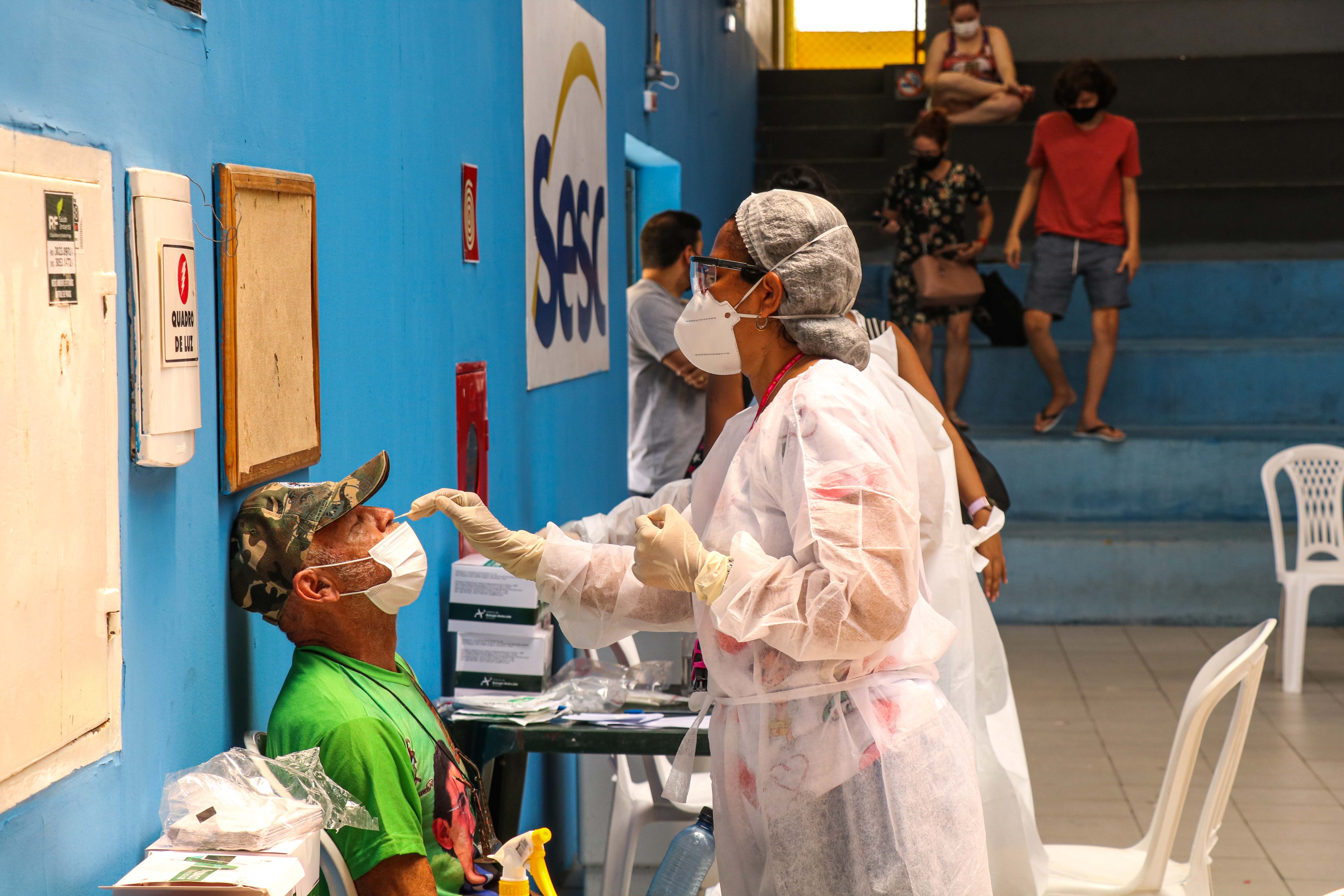 Com mais 2.149 infectados e 13 óbitos por Covid-19, Pernambuco totaliza 884.902 casos da infecção e 21.318 mortes