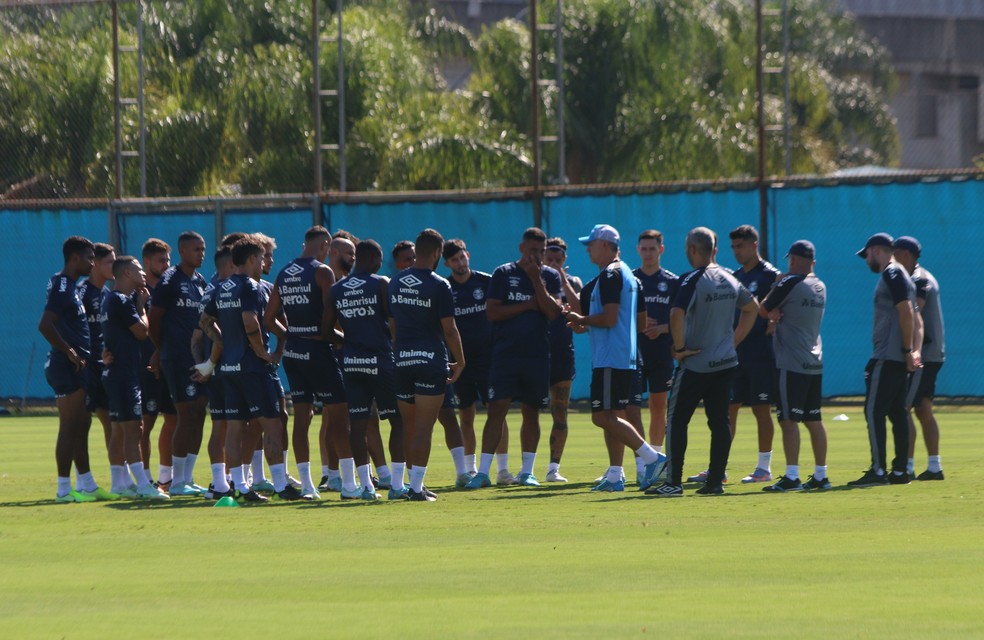 Grêmio fará novos testes e pode ter estreia de mais dois reforços; veja quem ainda não jogou