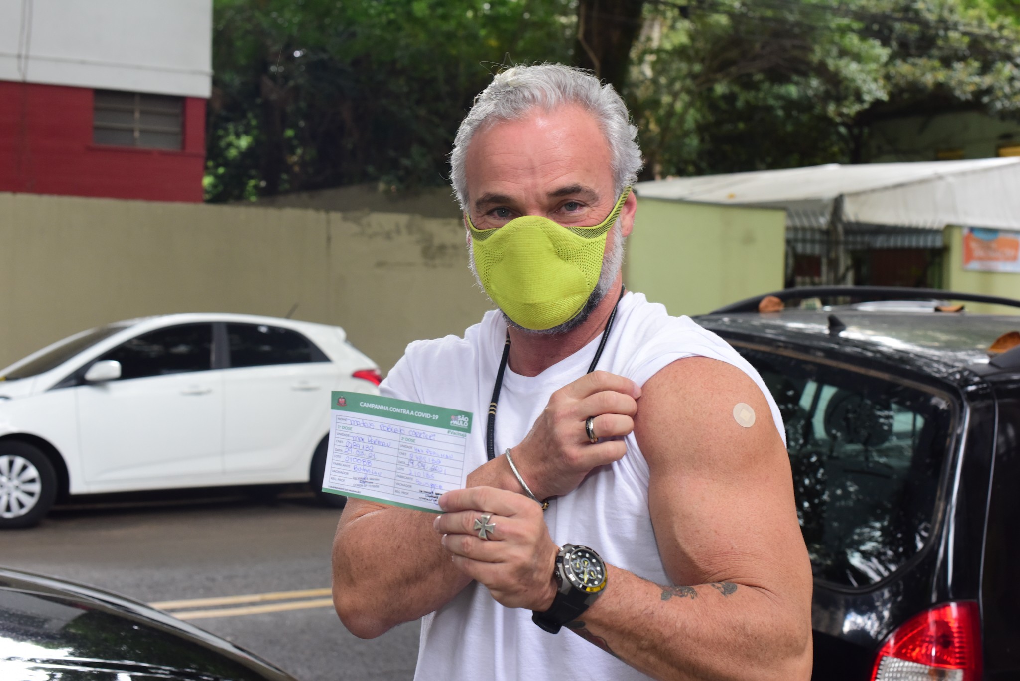 Mateus Carrieri é vacinado contra a Covid-19 (Foto: Leo Franco/AgNews)