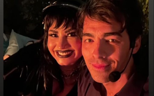 Ex-namorados, Joe Jonas e Demi Lovato se reencontram em festa de Halloween